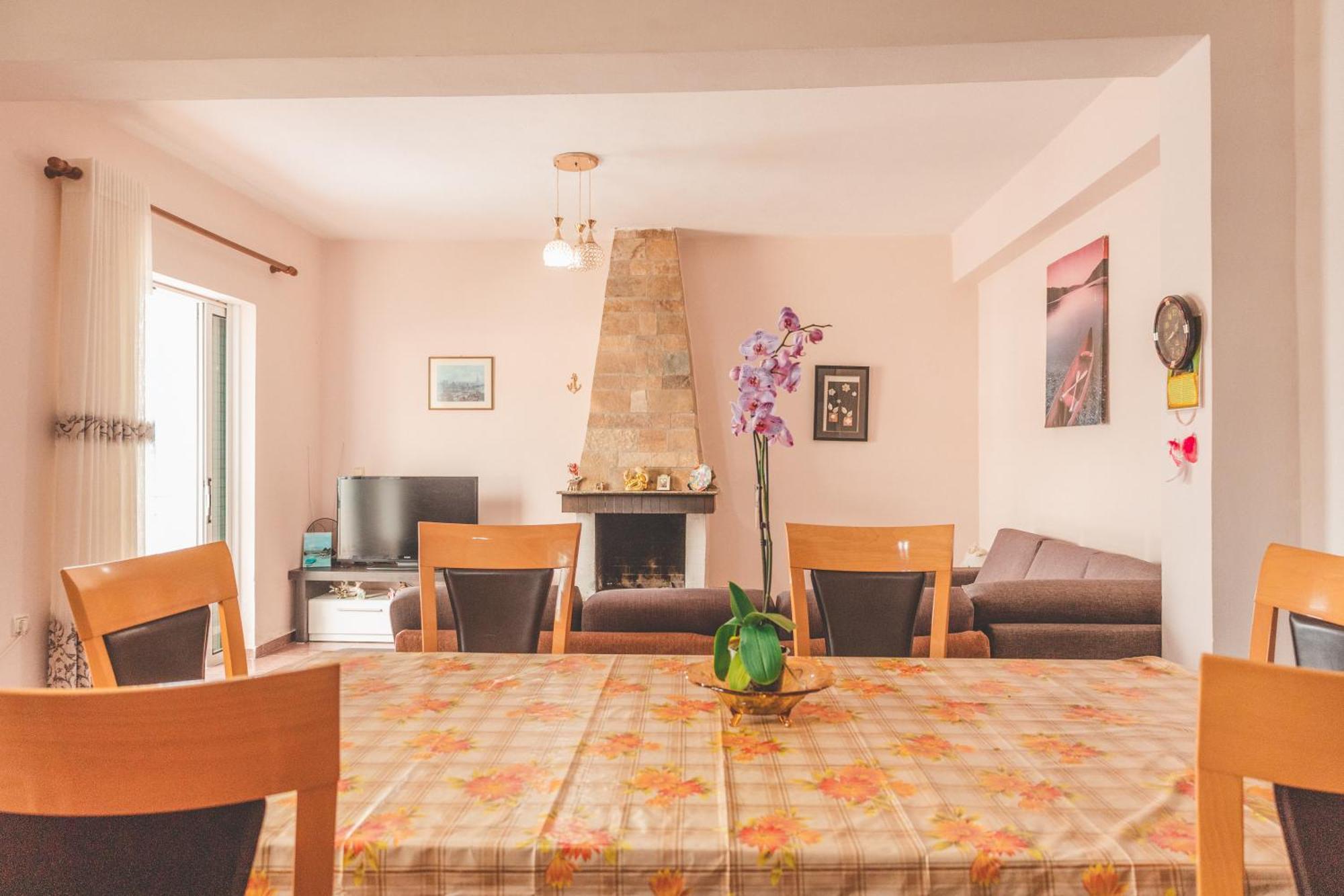 Beachfront Apartment Himarë Eksteriør billede